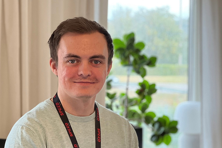 Albin hanterar frakter över hela världen.