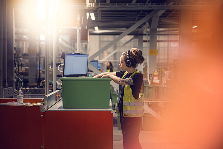 Speed tecknar nytt miljardkontrakt med Ericsson